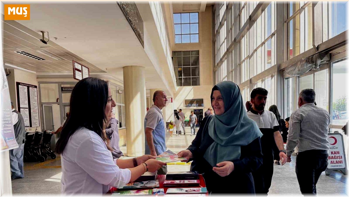 Muş'ta 'Halk Sağlığı Haftası'nda kanser farkındalığı için stantlar kuruldu