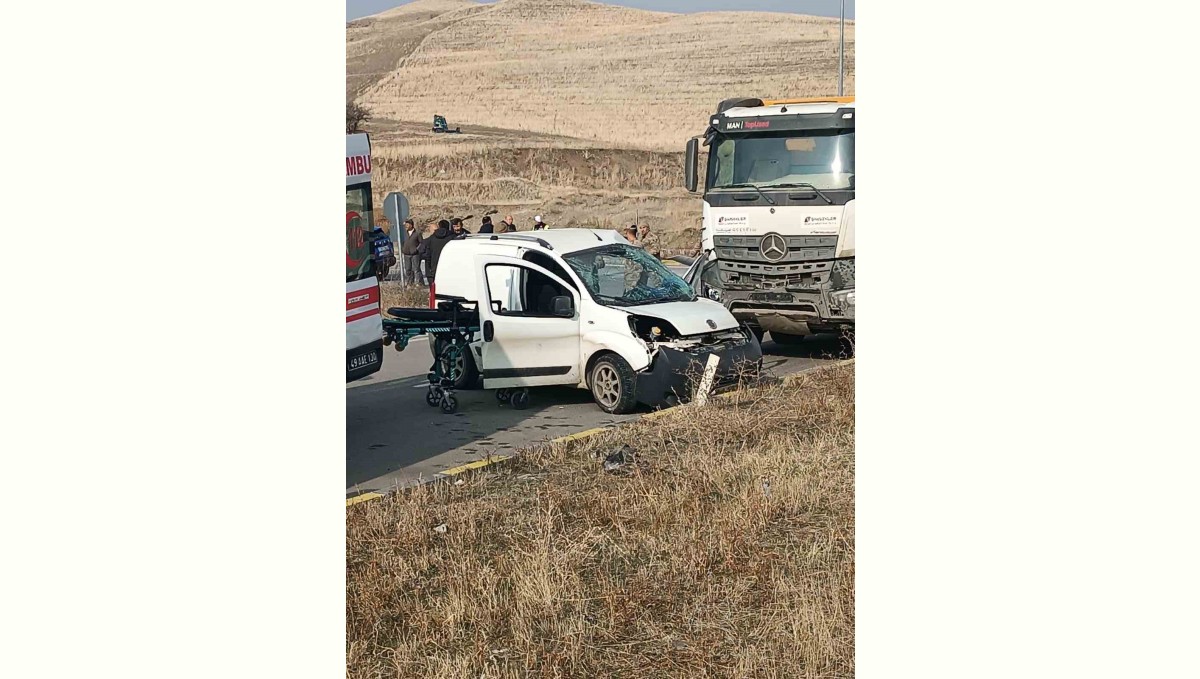 Muş'ta iki ayrı trafik kazası: 2 ölü, 4 yaralı