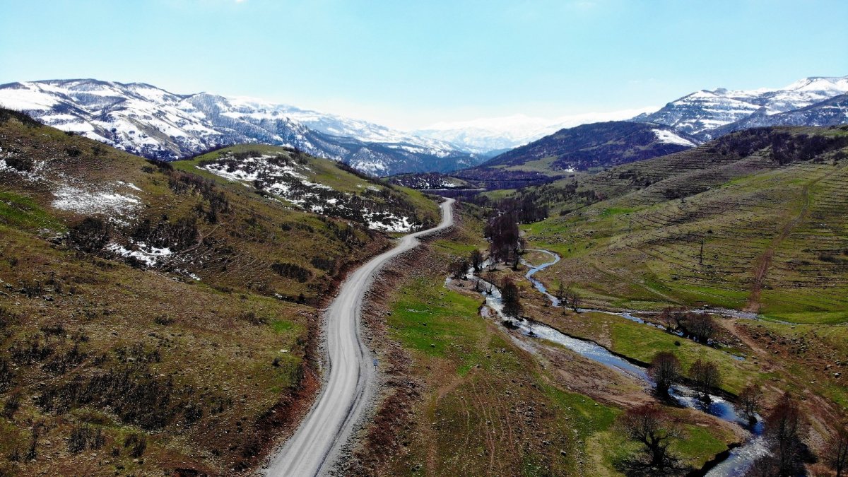 Muş'ta iki mevsim bir arada
