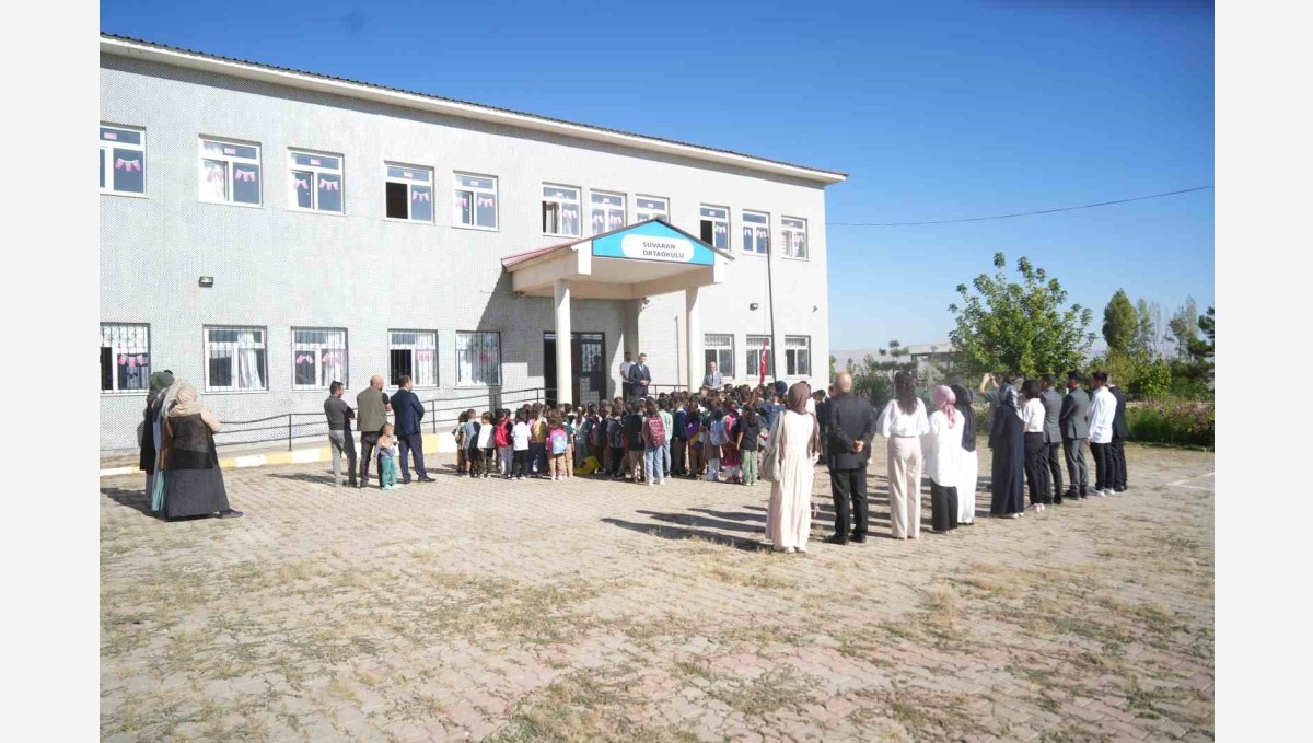 Muş'ta ilk ders başldı