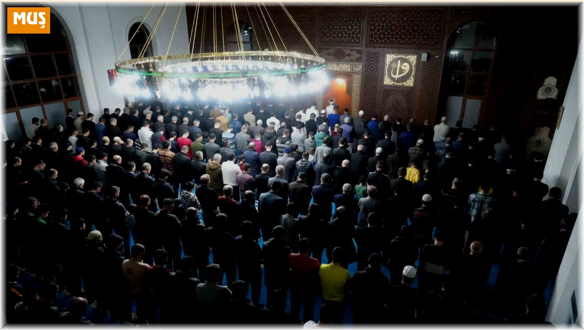 Muş'ta ilk teravih namazı kılındı