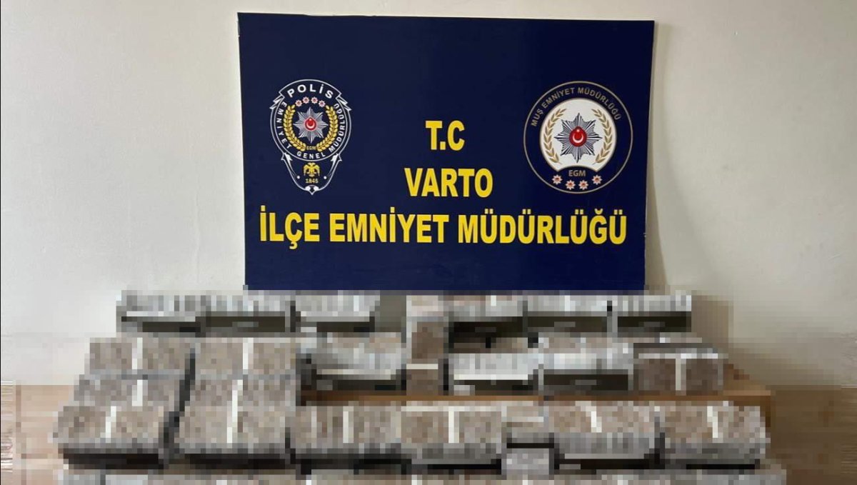 Muş'ta kaçak sigara operasyonu: Bin 766 paket ve 35 bin makaron ele geçirildi