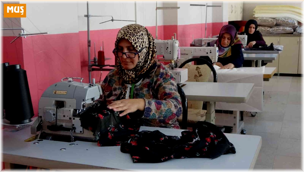 Muş'ta kadınlar devlet kursuyla meslek öğreniyor