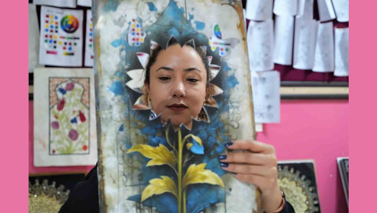 Muş'ta kadınlar kâğıt rölyef kursuyla aile bütçesine katkı sağlıyor