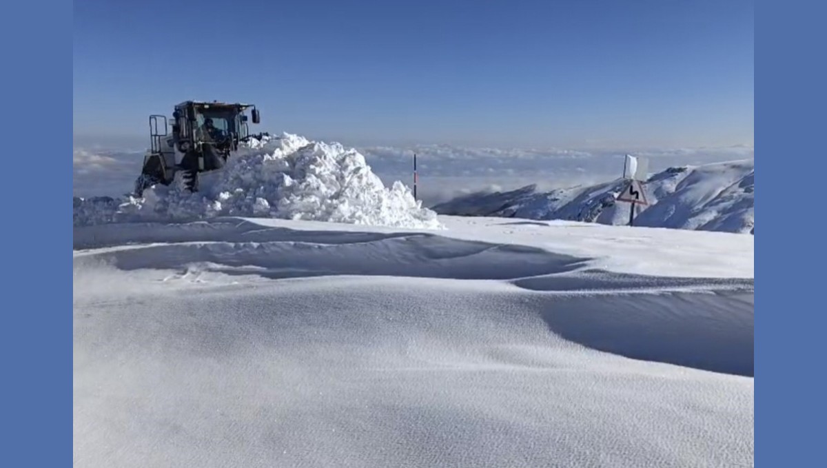 Muş'ta kapanan 31 yerleşim yerinin yolu yeniden ulaşıma açıldı