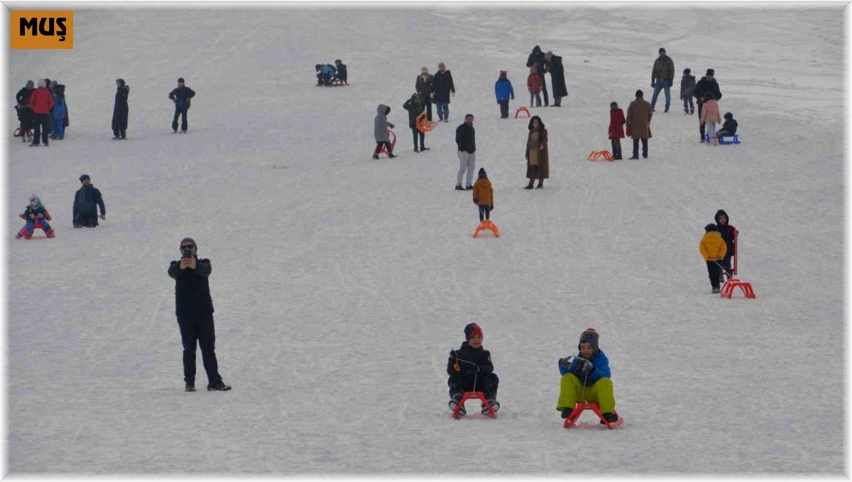 Muş'ta kayak sezonu başladı