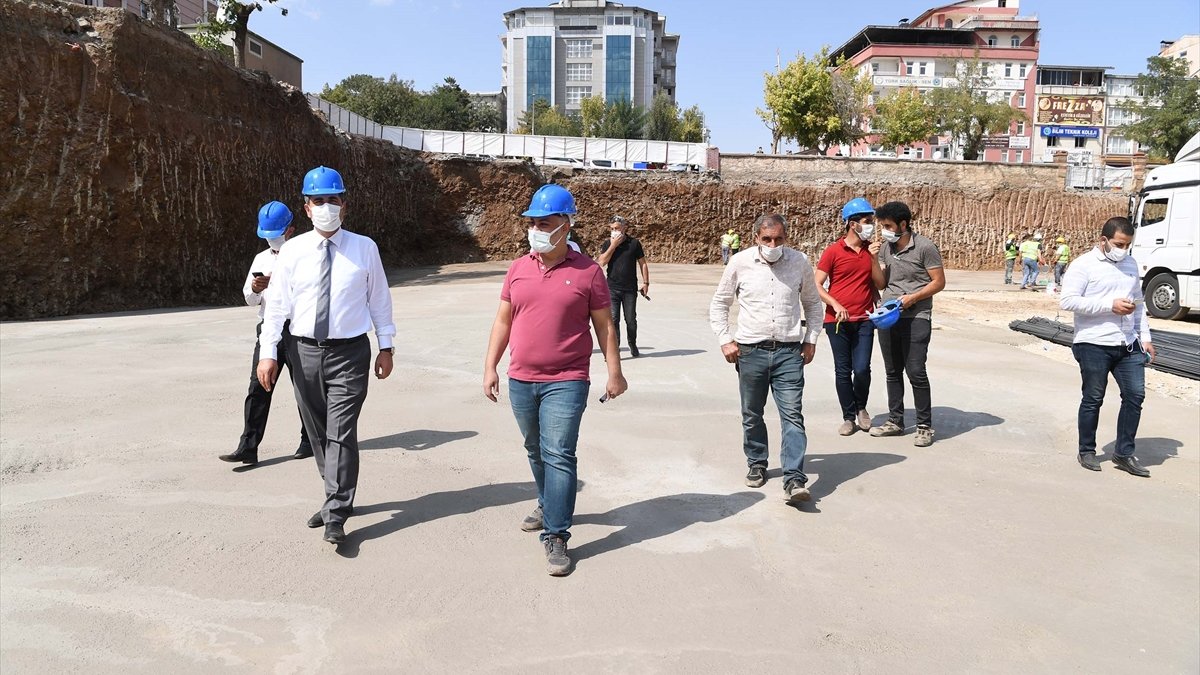 Muş'ta Kent Meydanı Projesi devam ediyor