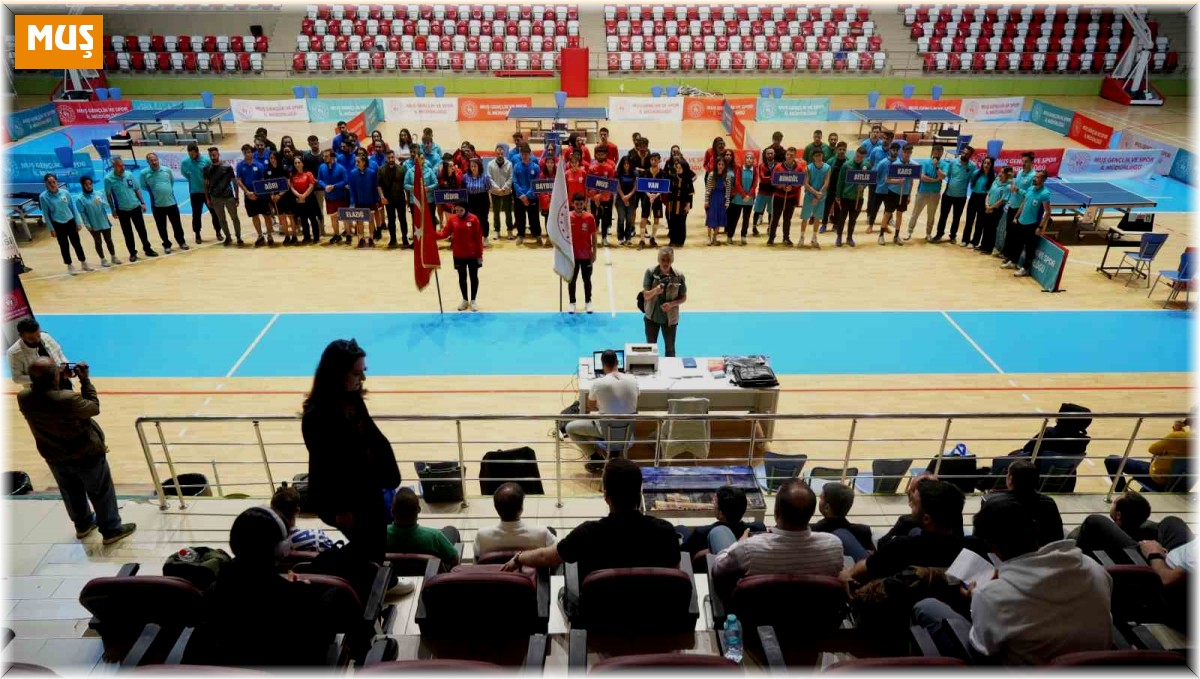 Muş'ta Masa Tenisi Turnuvası 60 sporcunun katılımı ile başladı