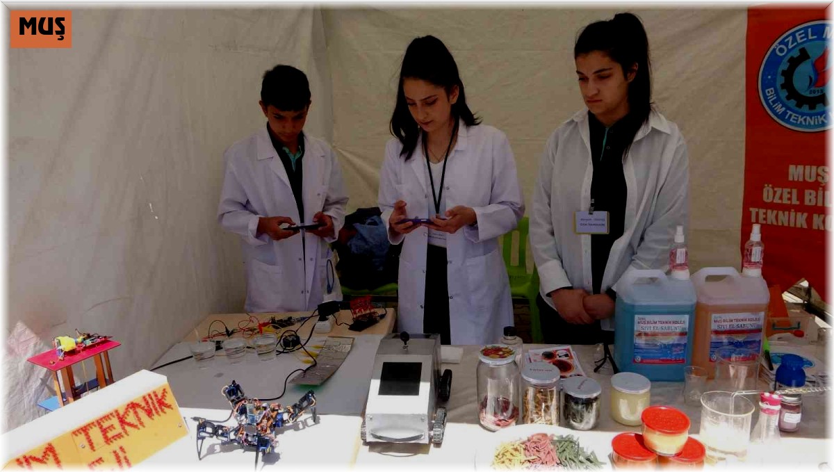 Muş'ta 'Mesleki Eğitim Bilim Fuarı' açıldı