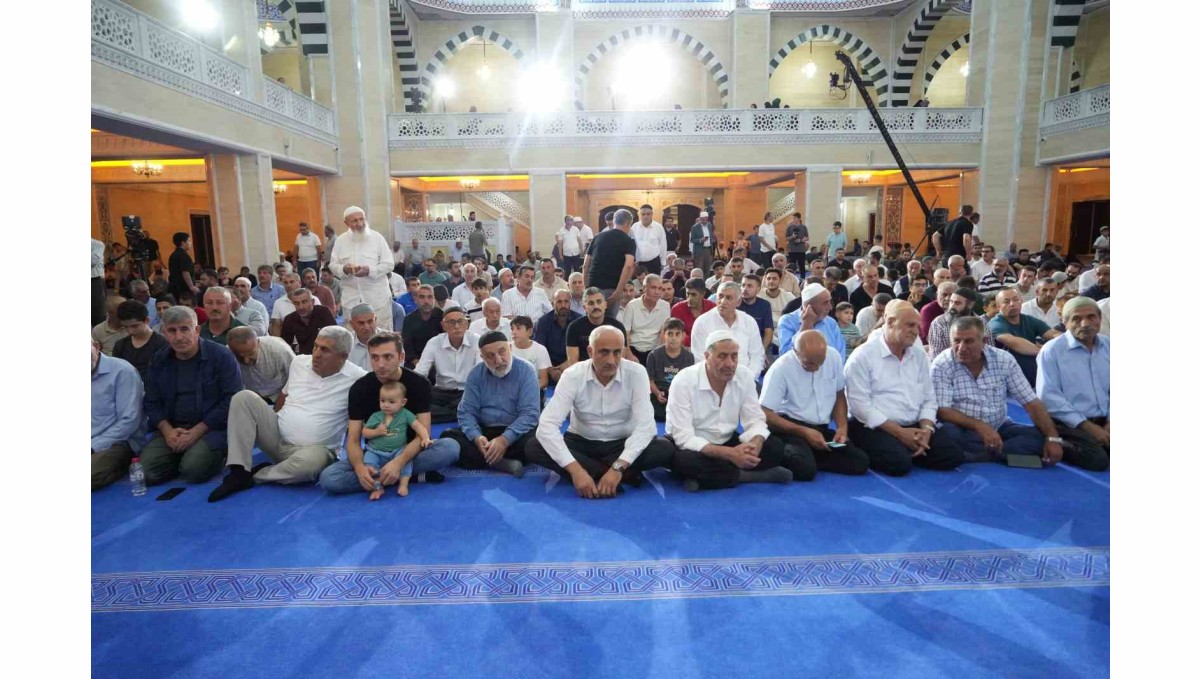 Muş'ta Mevlit Kandili dualarla idrak edildi