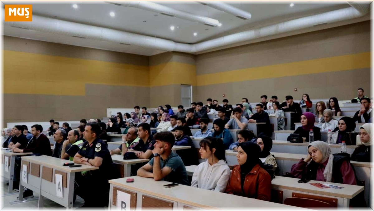 Muş'ta öğrencilere trafik eğitimi verildi