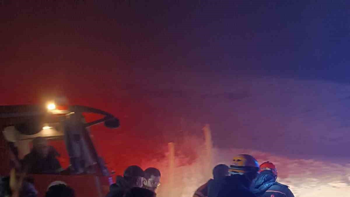 Muş'ta otomobil şarampole yuvarlandı: 1 yaralı