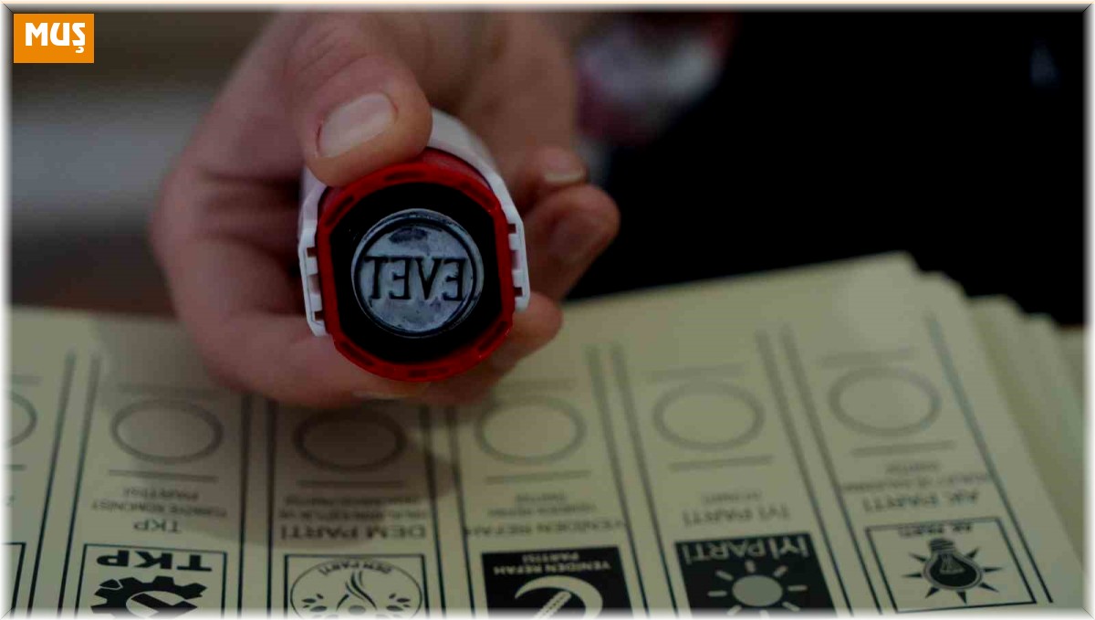 Muş'ta oy verme işlemi başladı