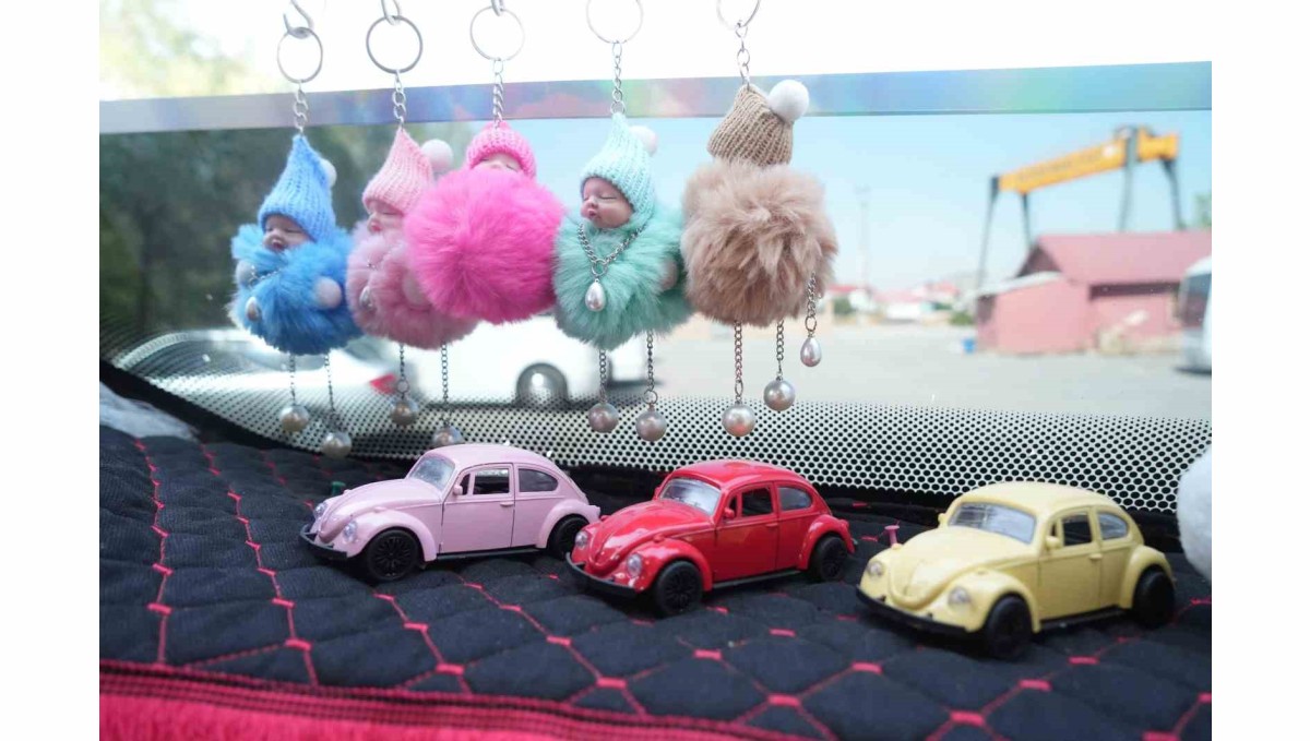 Muş'ta oyuncaklı otobüse yoğun ilgi