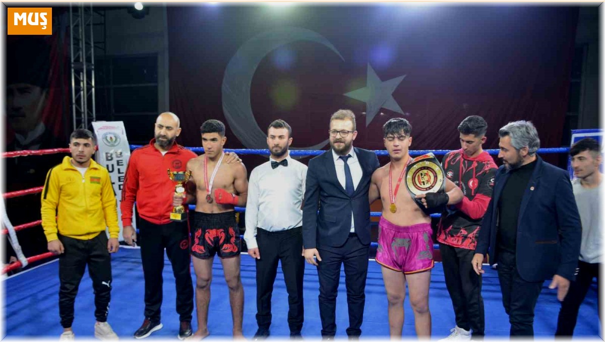 Muş'ta şehitler anısına Uluslararası Muay Thai Müsabakaları düzenlendi