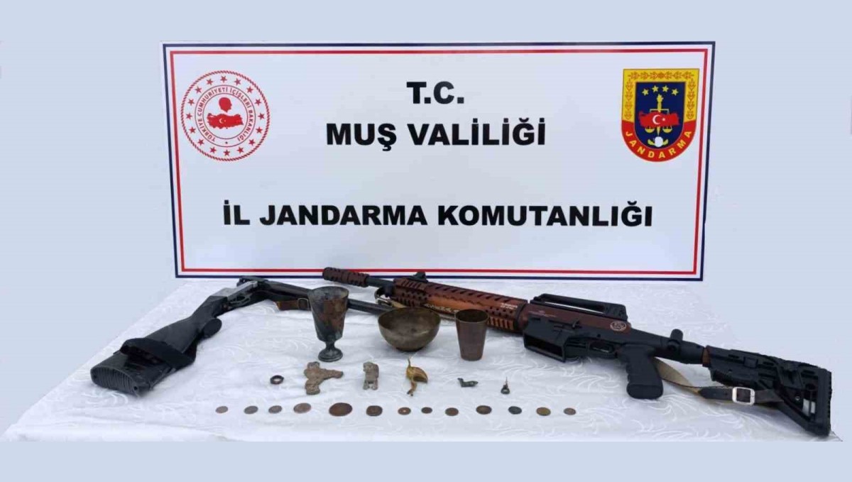 Muş'ta tarihi eser operasyonu: Çok sayıda obje ele geçirildi