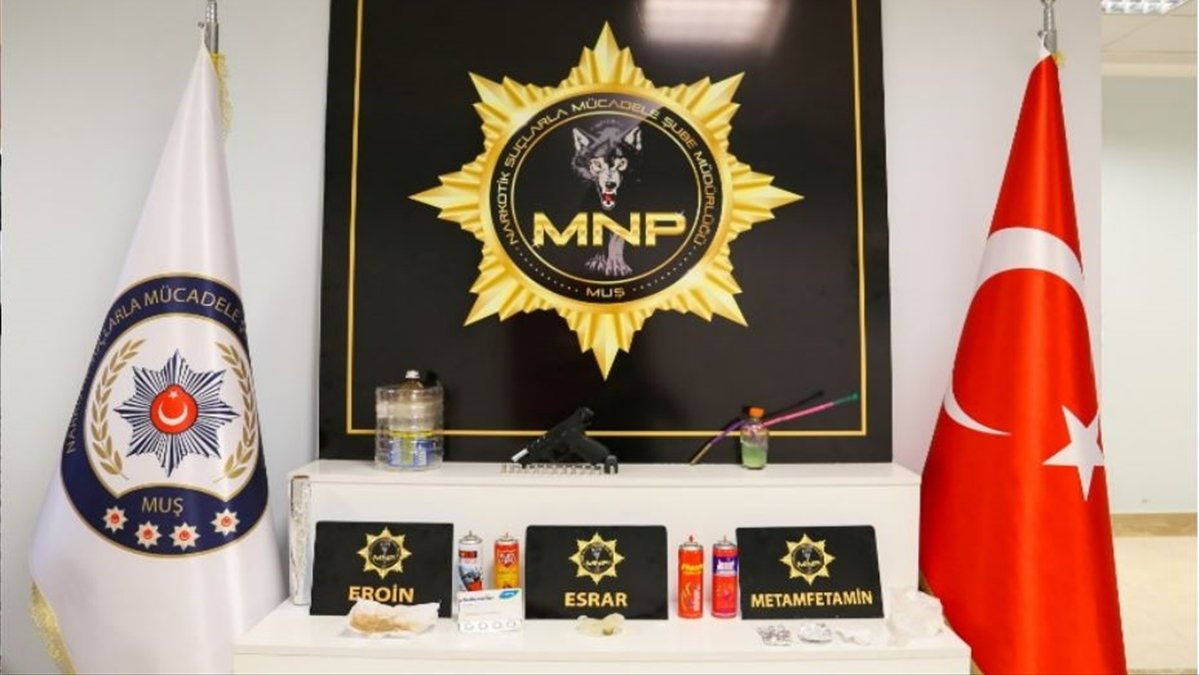 Muş'ta uyuşturucu operasyonunda yakalanan 5 zanlı tutuklandı