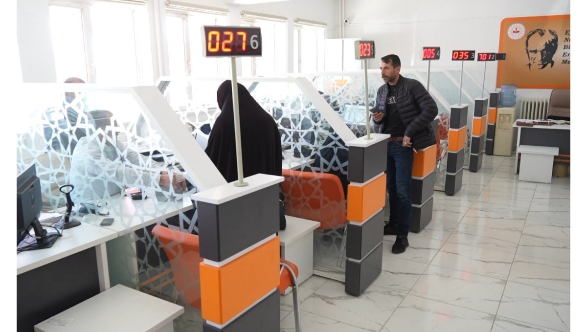 Muş'ta YKS'ye girecek öğrenciler için nüfus müdürlükleri hafta sonu açık olacak