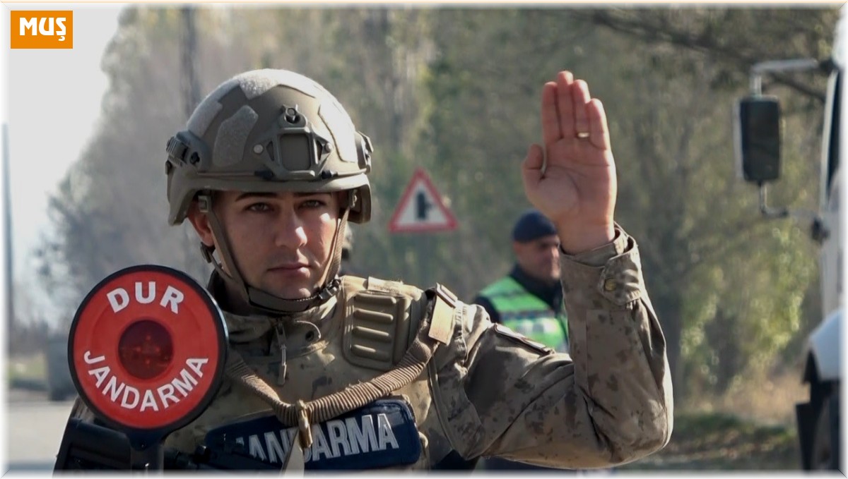 Muş'ta zorunlu kış lastiği uygulaması başladı