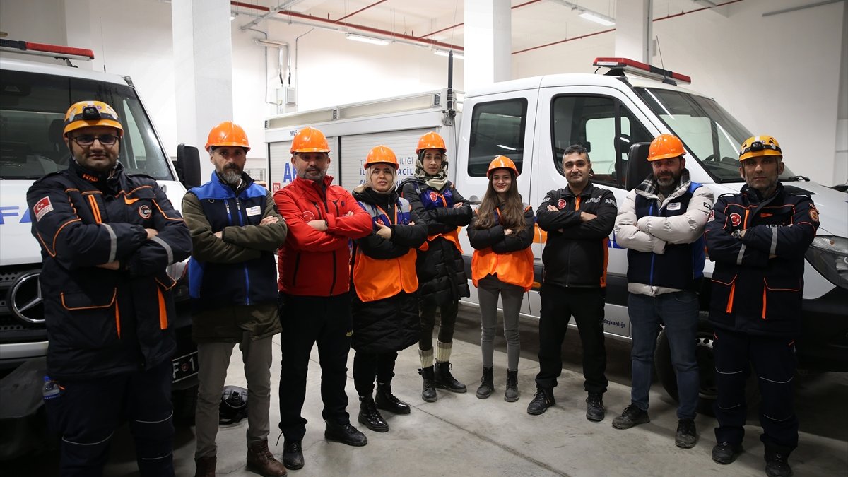 Muş'taki "Hazır destek AFAD gönüllüleri" olası afetlere karşı nöbet tutuyor