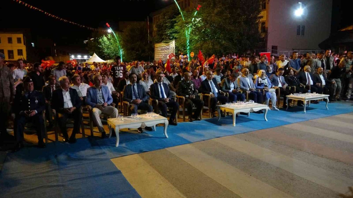 Muş Valisi Gündüzöz: "Bu hain darbe girişimi kadar kalleşçe yapılanına hiç rastlamamıştık"