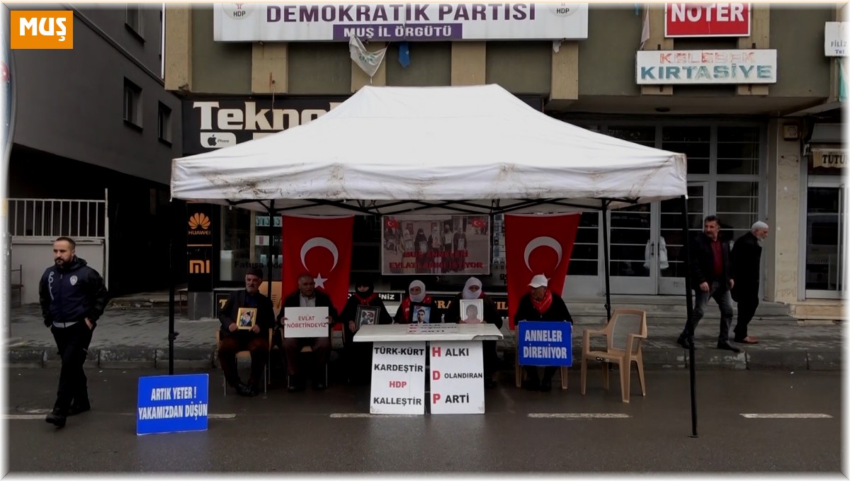 Muşlu ailelerin evlat nöbeti devam ediyor