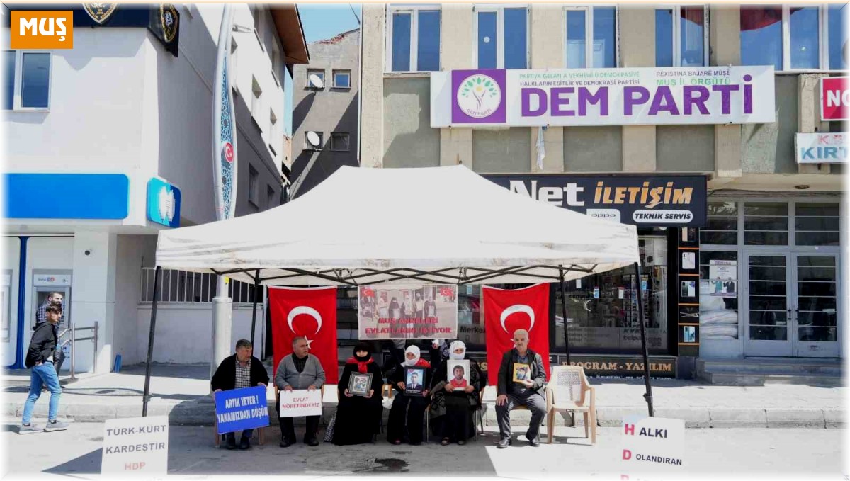 Muşlu annelerin evlat nöbeti devam ediyor