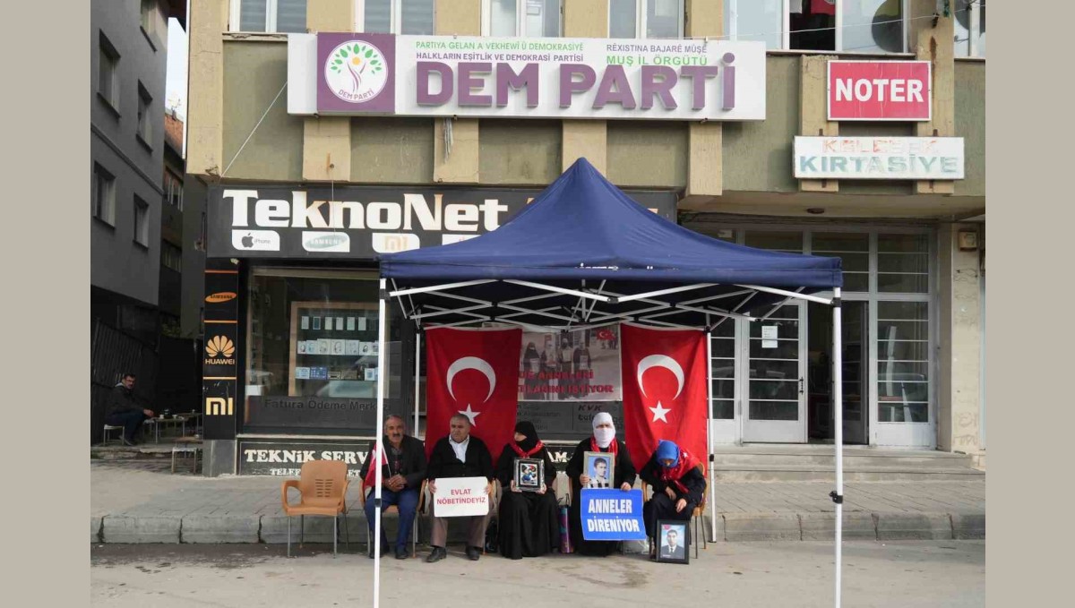 Muşlu annelerin evlat nöbeti sürüyor