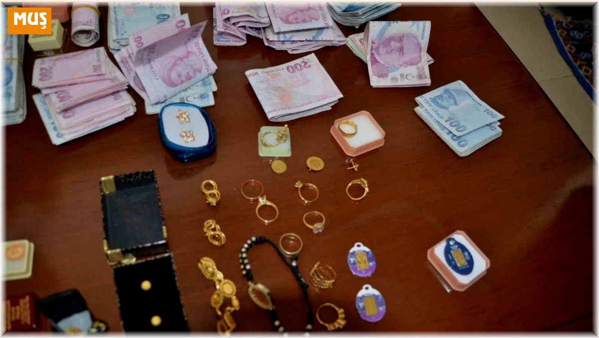 Muşlu kadınlar Gazze'ye destek için ziynet eşyalarını bağışladı