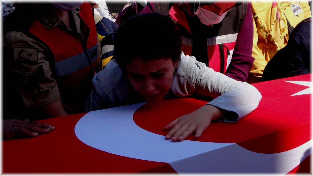 Muşlu şehit Uzman Çavuş Ümit Solak son yolculuğuna uğurlandı