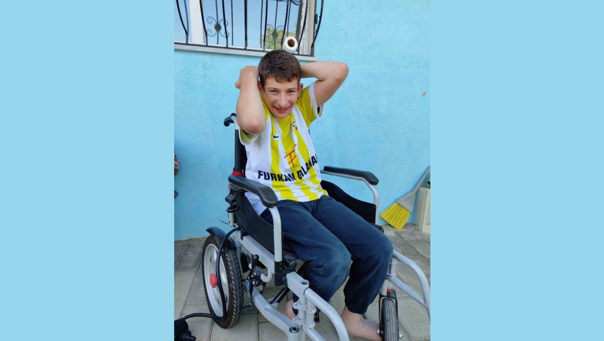 Muşlu Ses Sanatçısı Furkan Dilanar sözünü tuttu