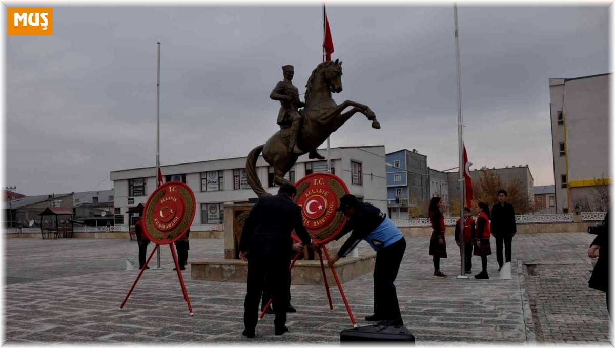 Mustafa Kemal Atatürk Bulanık'ta anıldı
