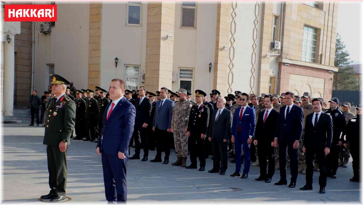 Mustafa Kemal Atatürk Hakkari'de anıldı