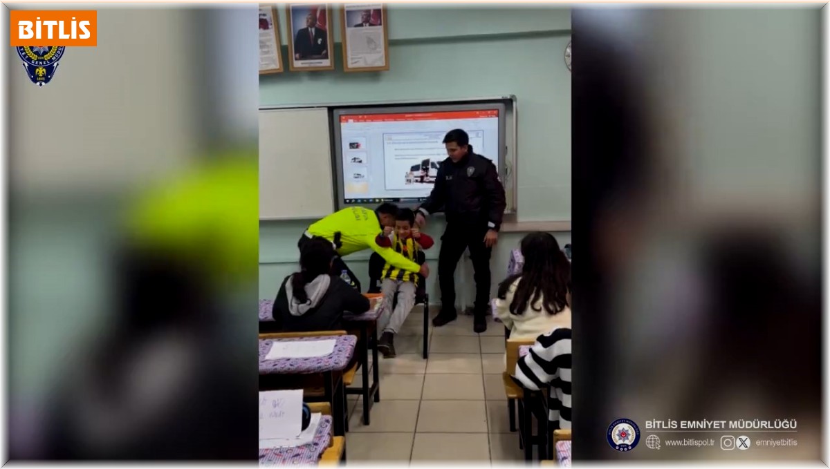 Mutki'de minik öğrencilere trafik eğitimi verildi