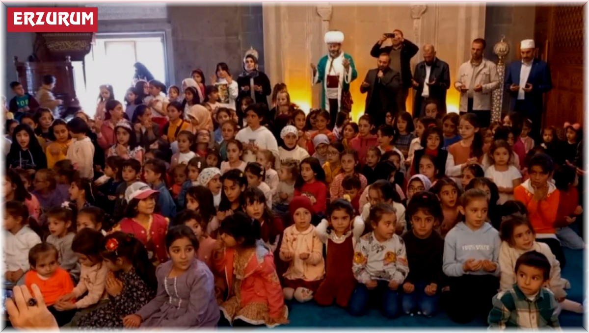 Nasreddin Hoca çocukları camide güldürdü