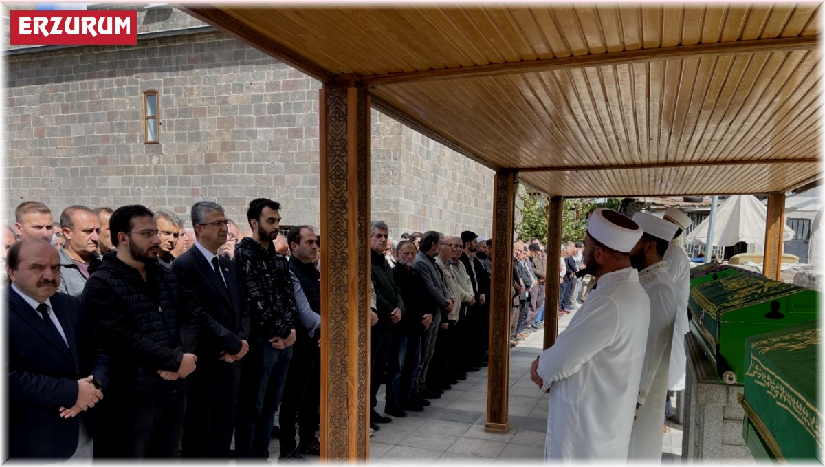 Necati Göktuğ toprağa verildi