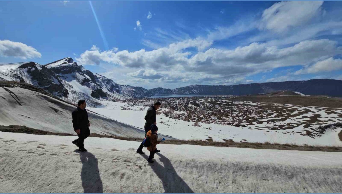 Nemrut Kalderası'na ziyaretçi akını