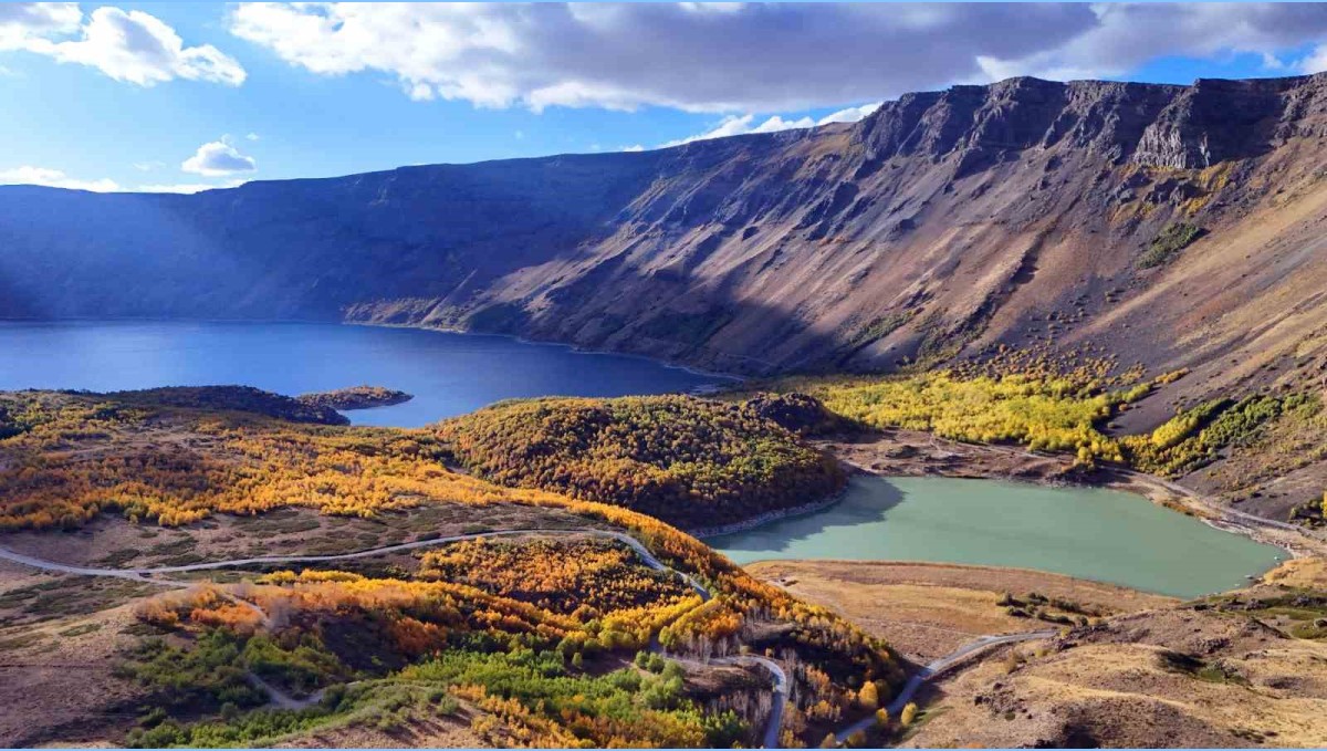 Nemrut Kalderası'nda hayranlık uyandıran sonbahar güzelliği