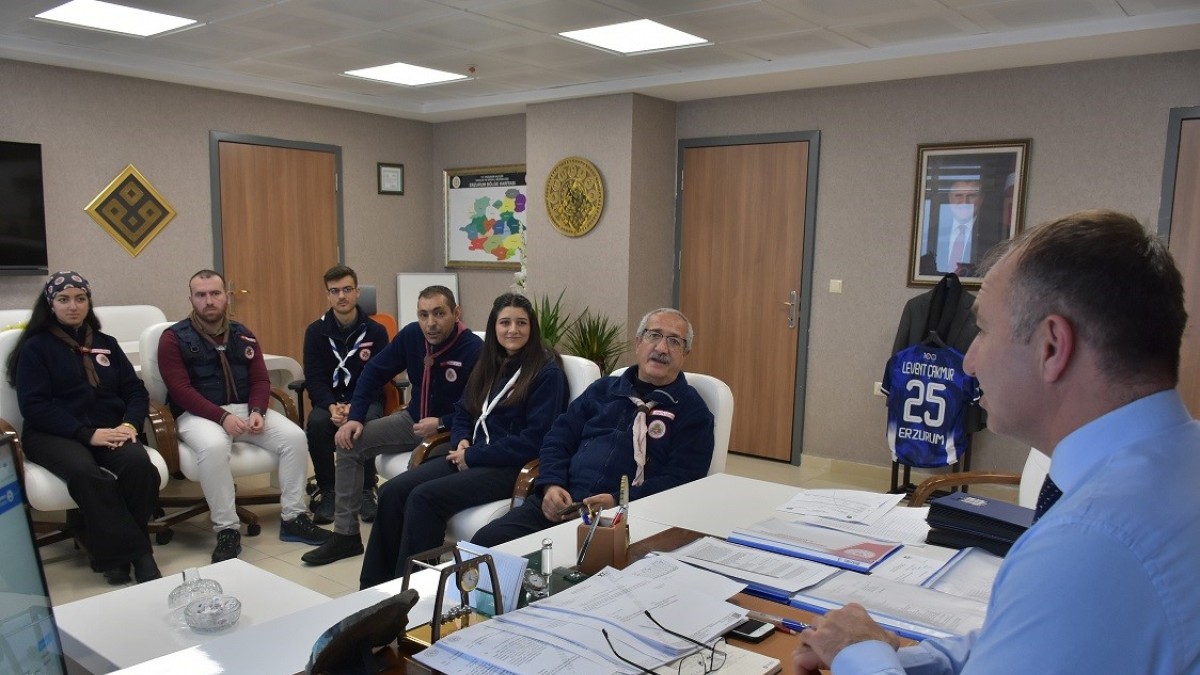 Nenehatun'a yakışan Önder