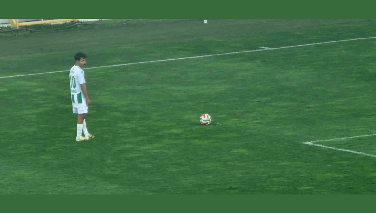 Nesine 3.Lig: Malatya Yeşilyurtspor: 2 Hacettepe A.Ş. Türk Metal 1963 Spor: 3