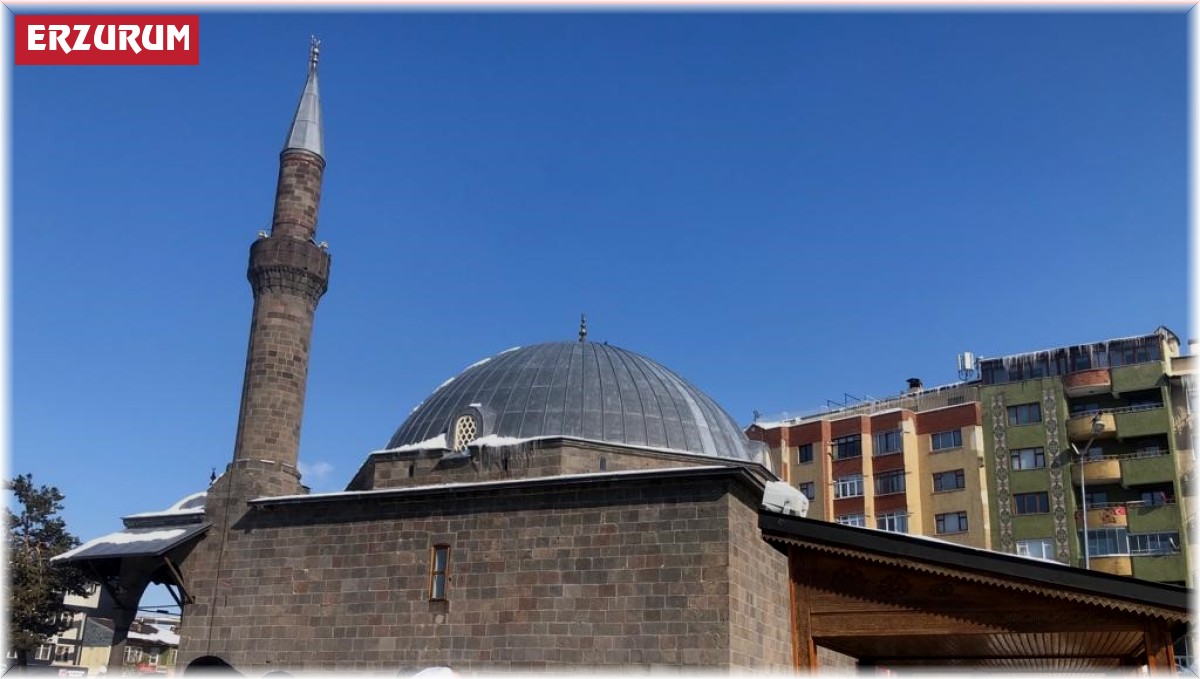 Nihat Gezder son yolculuğuna uğurlandı