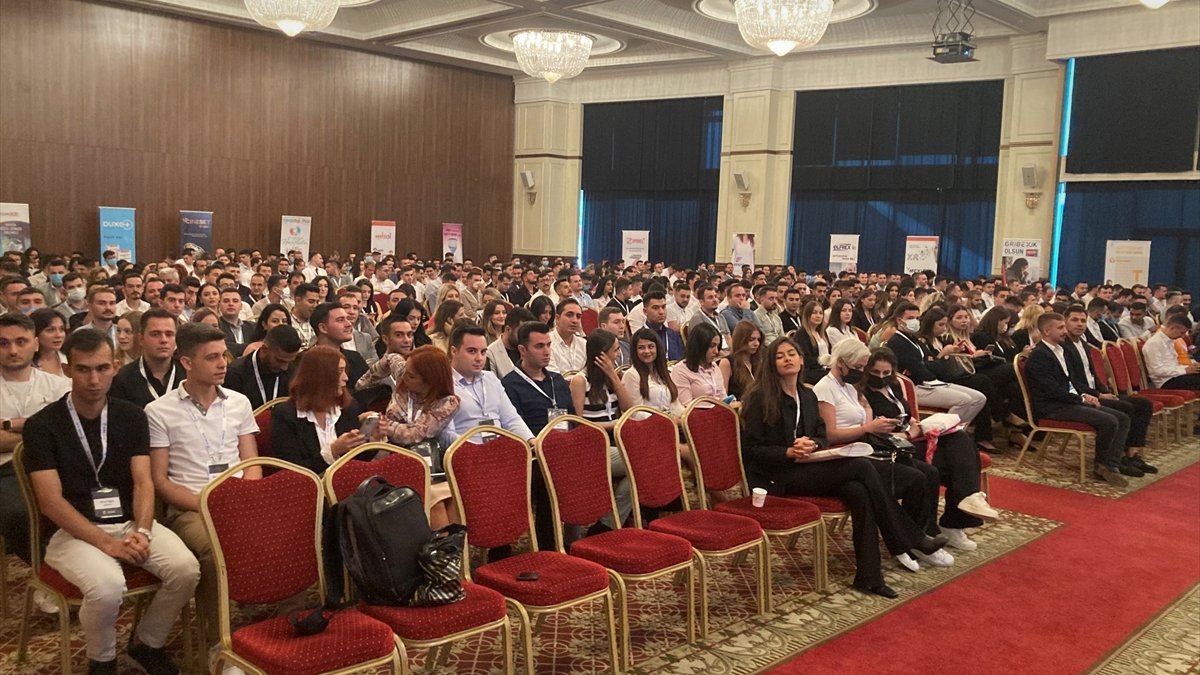 Nobel İlaç'ta 300 genç yeni görevlerine başladı