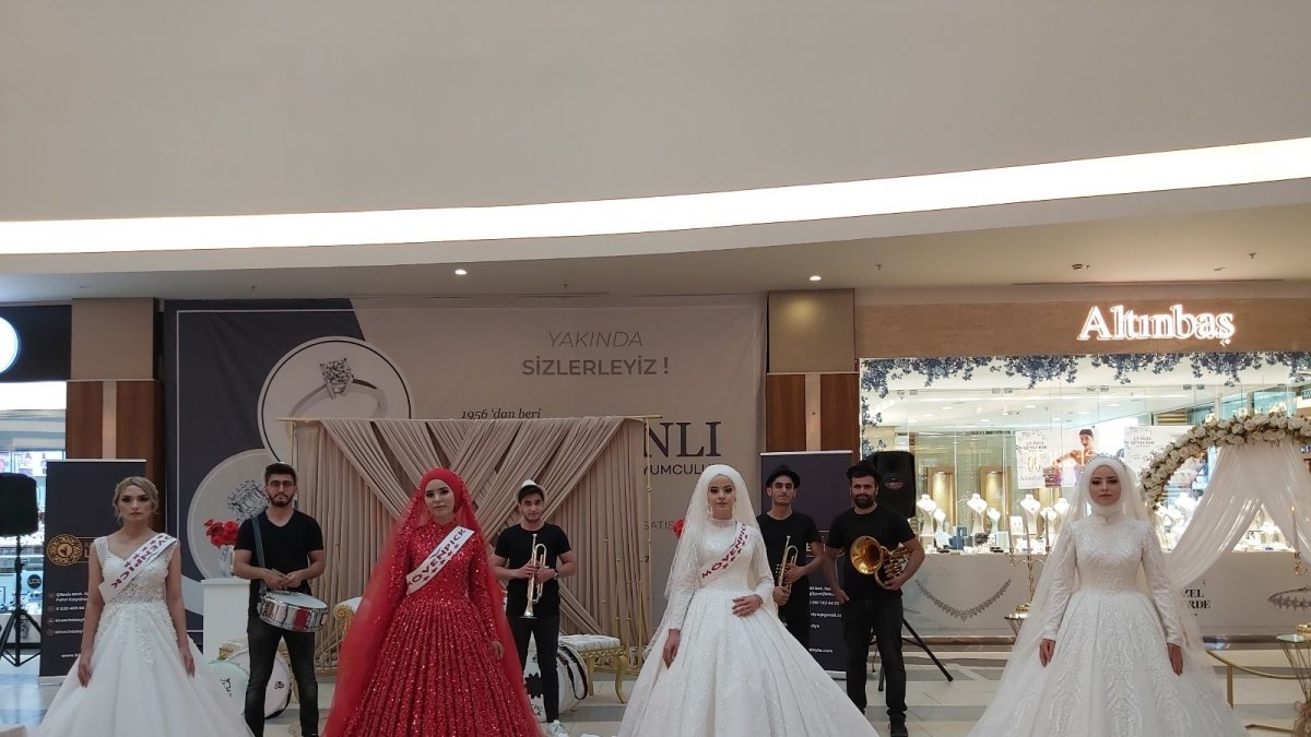 Normalleşme sonrası 1. Geleneksel Düğün Karnavalı düzenlendi