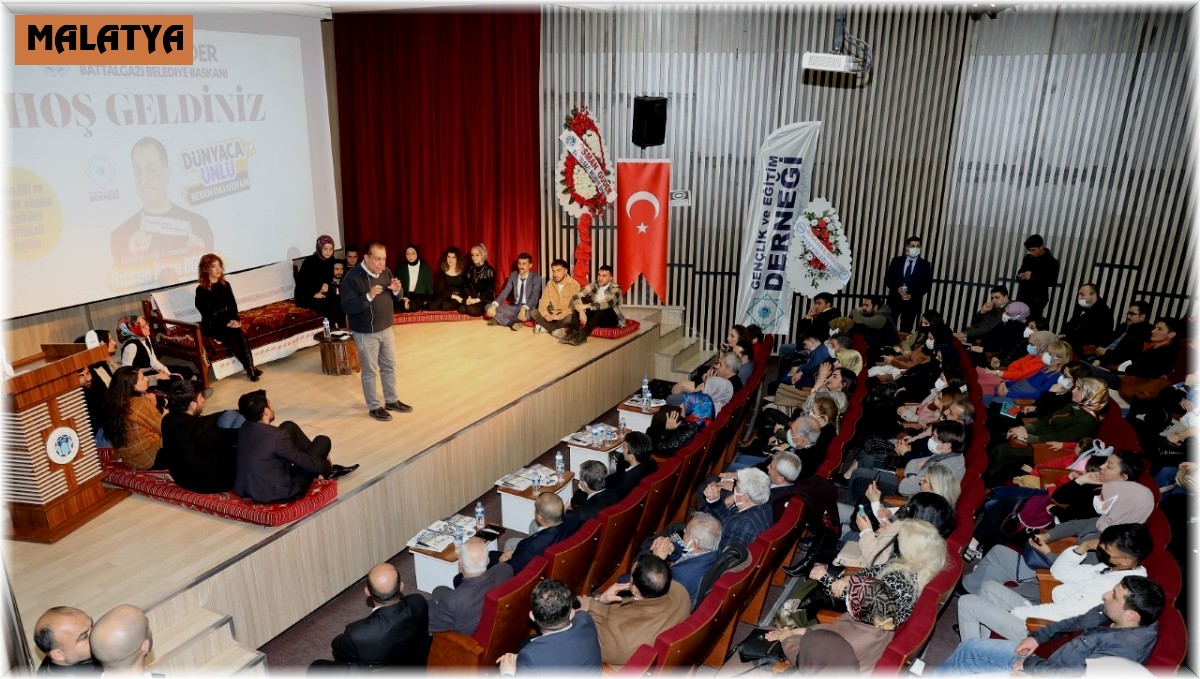 Obama'nın Türk danışmanı Malatya'da gençlerle buluştu