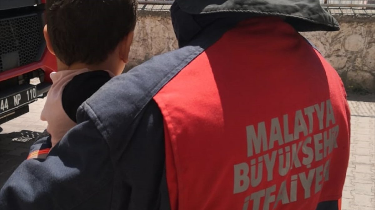 Ocakta unutulan yemeğin dumanından etkilenen 2 çocuk hastaneye kaldırıldı