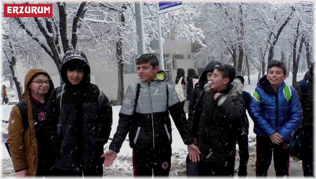 Öğrenciler evlerine gitmekte güçlük çekti