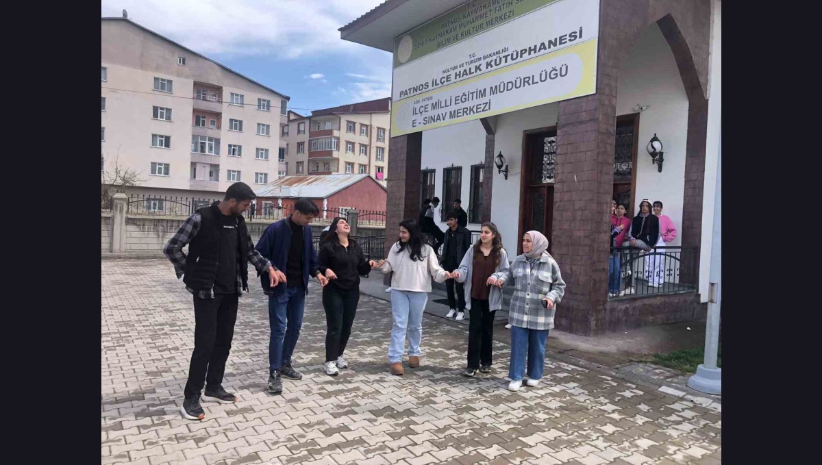 Öğrenciler Hıdırellezi kutladı