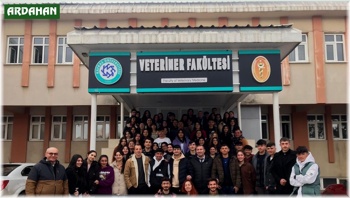 Öğrenciler Kafkas Üniversitesi'ni gezdi