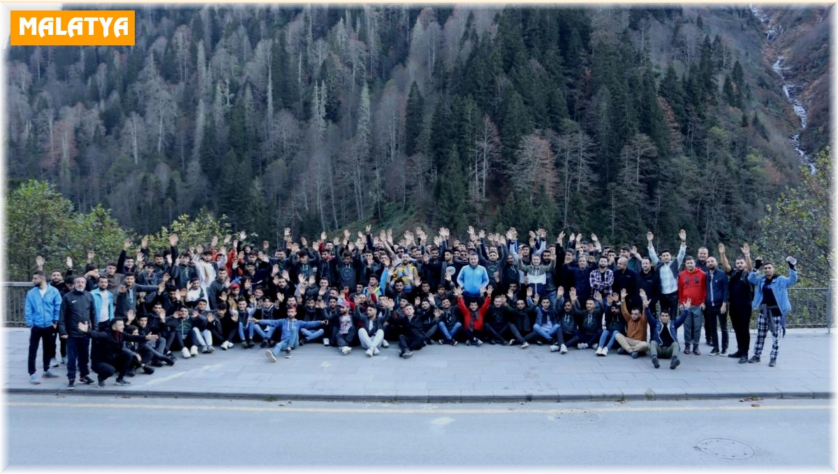 Öğrenciler kampta stres attı