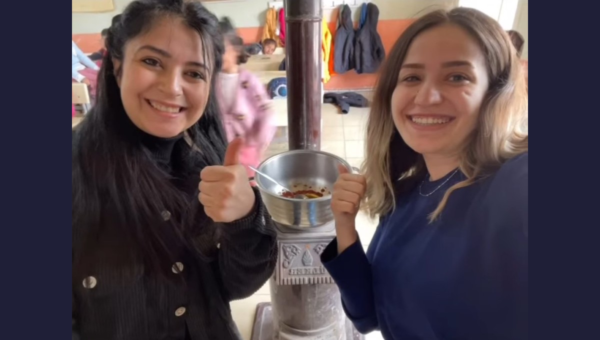 Öğrenciler makarna yaparak eğlendi